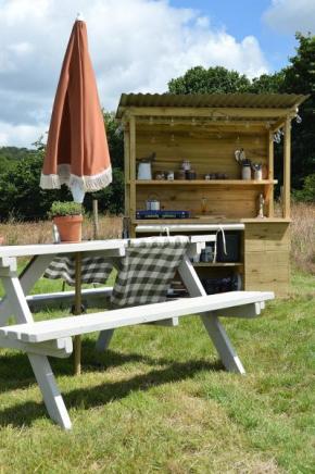 Tylda Tents at Heydaze Campsite - 5m Luxury Bell Tent 
